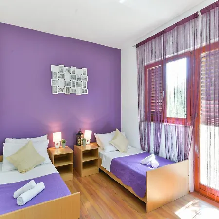 Tatil Evi Antonia With Pool