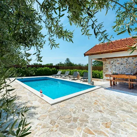 Holiday home Antonia With Pool Galovac (Zadar)