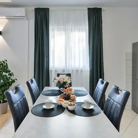 Holiday home Antonia With Pool Galovac (Zadar)